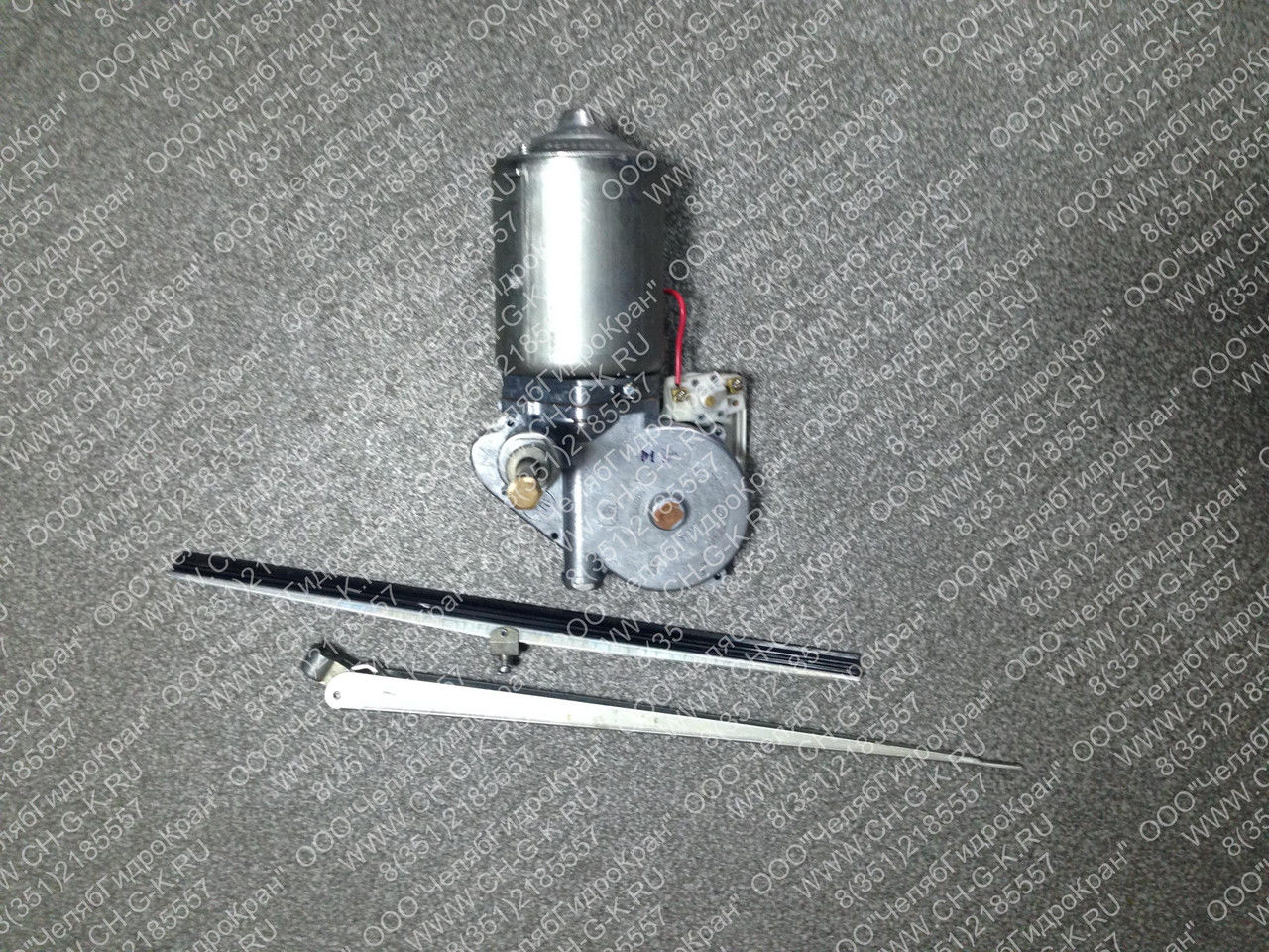 Стеклоочиститель в сборе на ДЭК МКГ