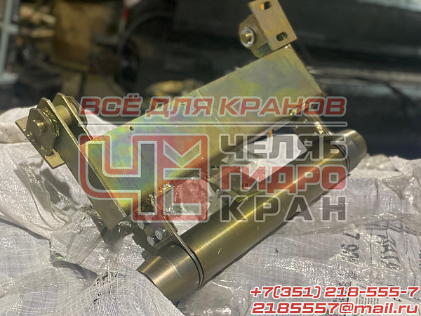 Установка прижимного ролика КС-35714.56.000-1 Установка прижимного ролика КС-35714.56.000-1