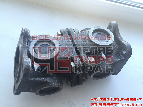 Кардан привода гидронасоса КС-3577.14.070 Кардан привода гидронасоса КС-3577.14.070